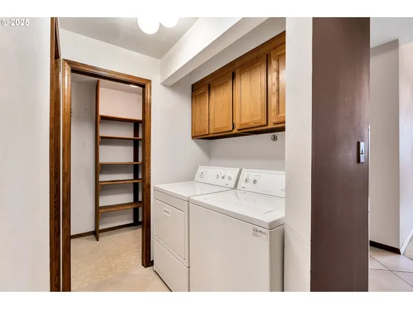 $570,000 | 12239 Southeast Ashley Street, Clackamas, OR 97015