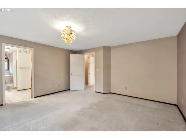 $570,000 | 12239 Southeast Ashley Street, Clackamas, OR 97015