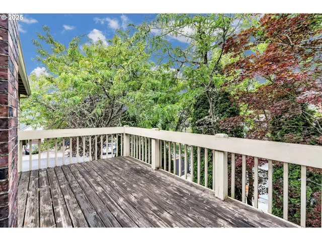 $580,000 | 12239 Southeast Ashley Street, Clackamas, OR 97015