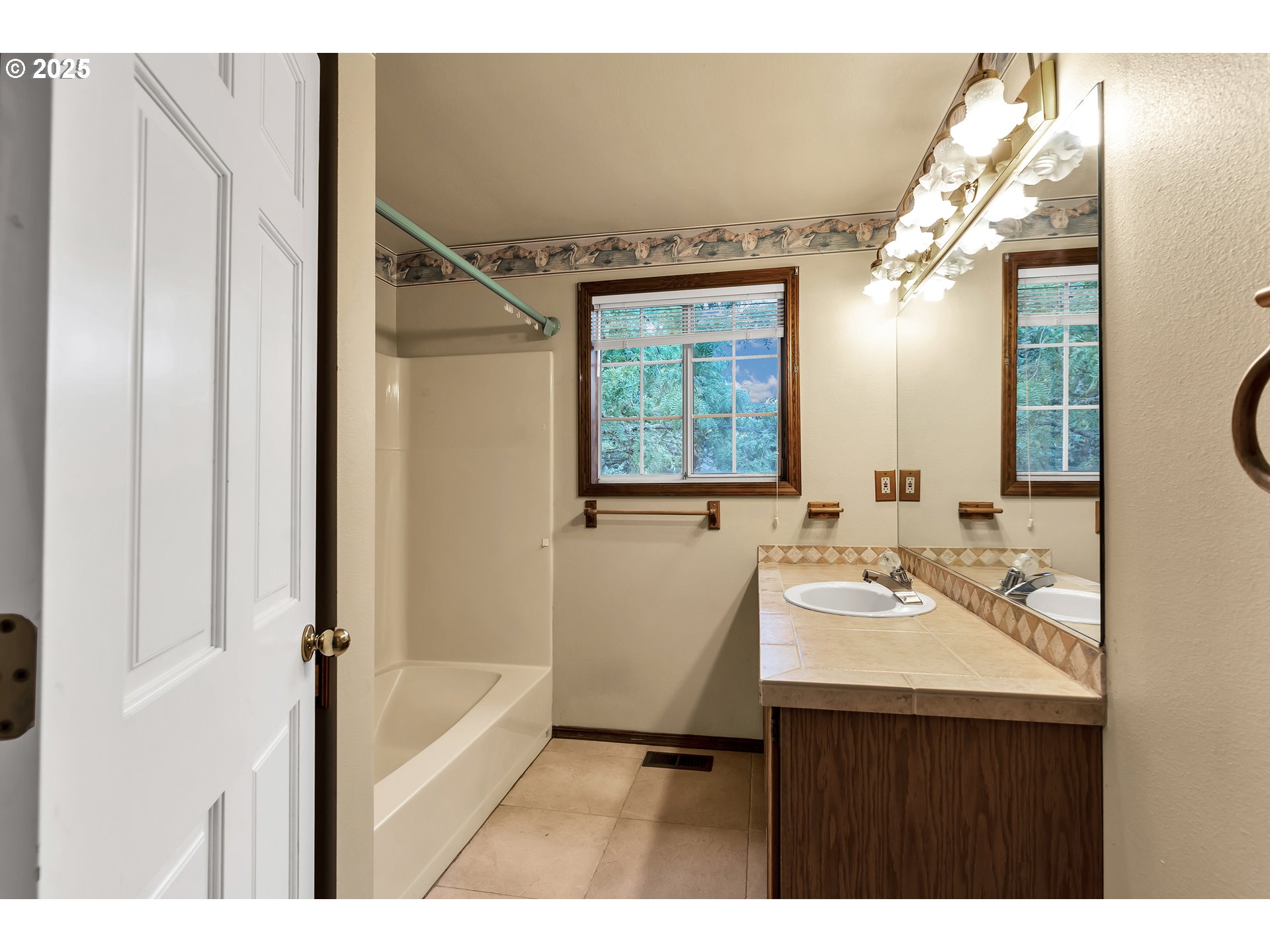 12239 Southeast Ashley Street Clackamas, OR 97015 - Photo 33 of 48