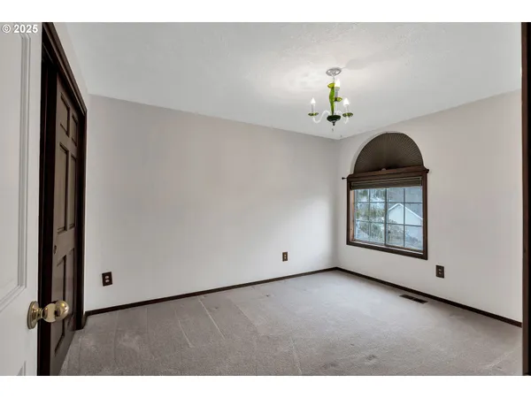 $570,000 | 12239 Southeast Ashley Street, Clackamas, OR 97015