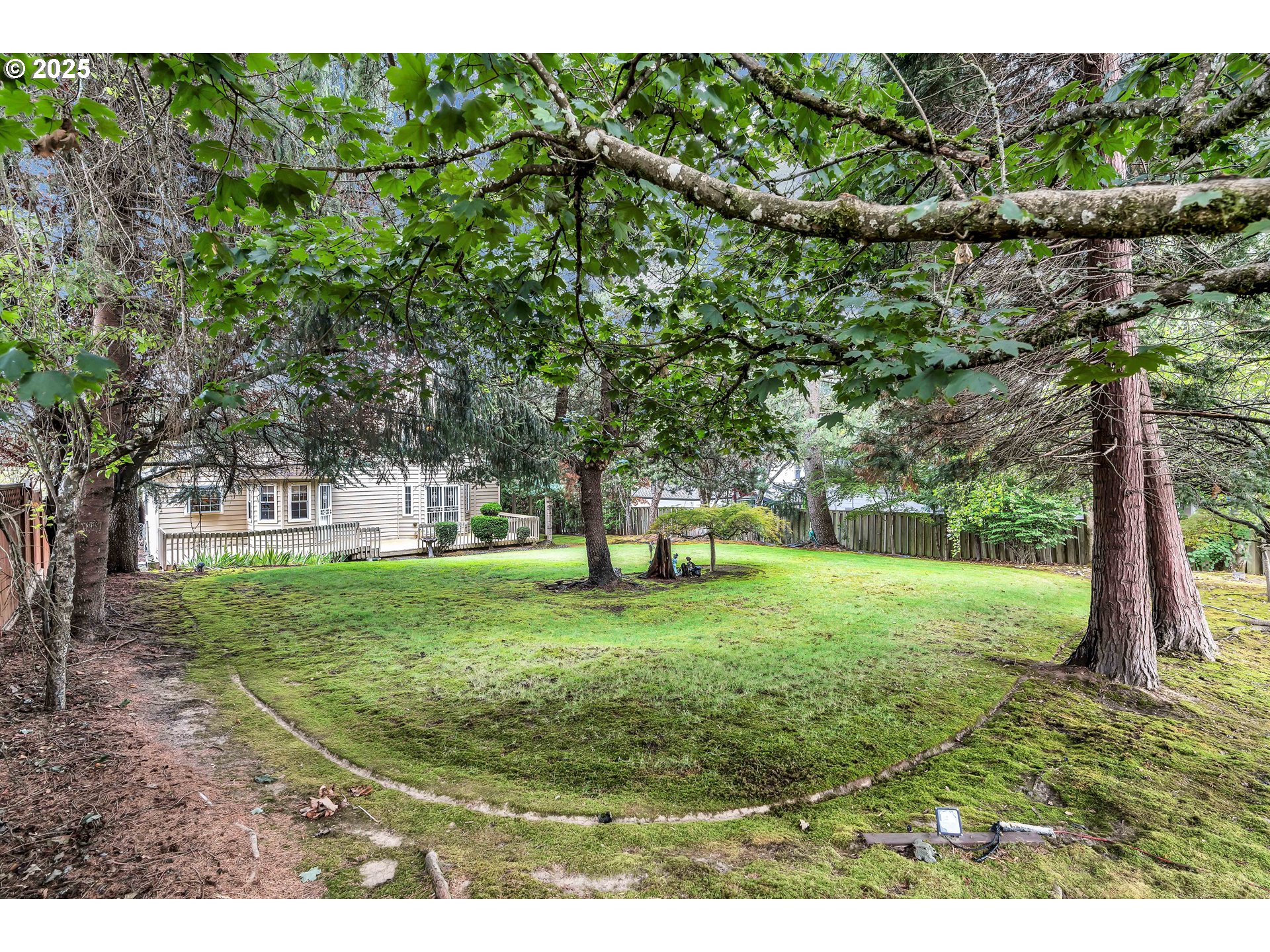 12239 Southeast Ashley Street Clackamas, OR 97015 - Photo 40 of 48