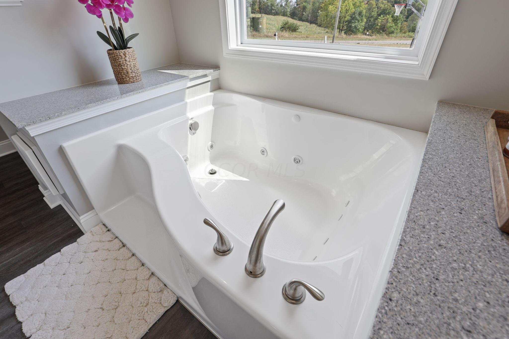 9559 Walnut Dowler Road Logan, OH 43138 - Photo 30 of 69 Master Bath