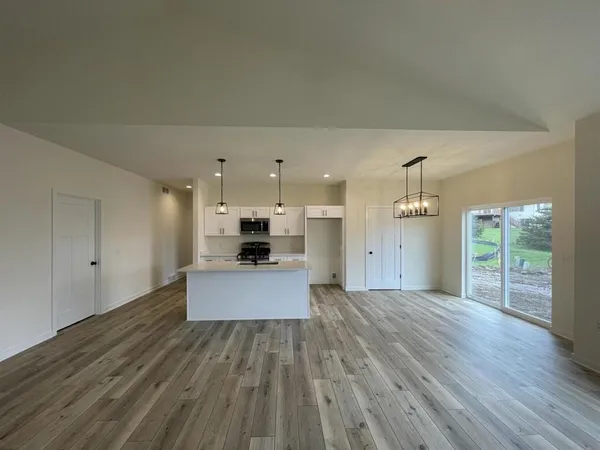 $379,900 | 1756 East Kyle, Beloit, WI 53511