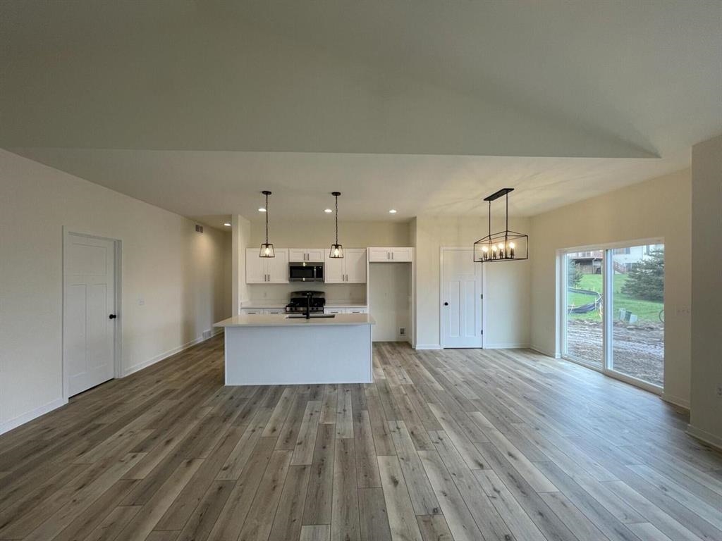 1756 East Kyle Beloit, WI 53511 - Photo 5 of 7