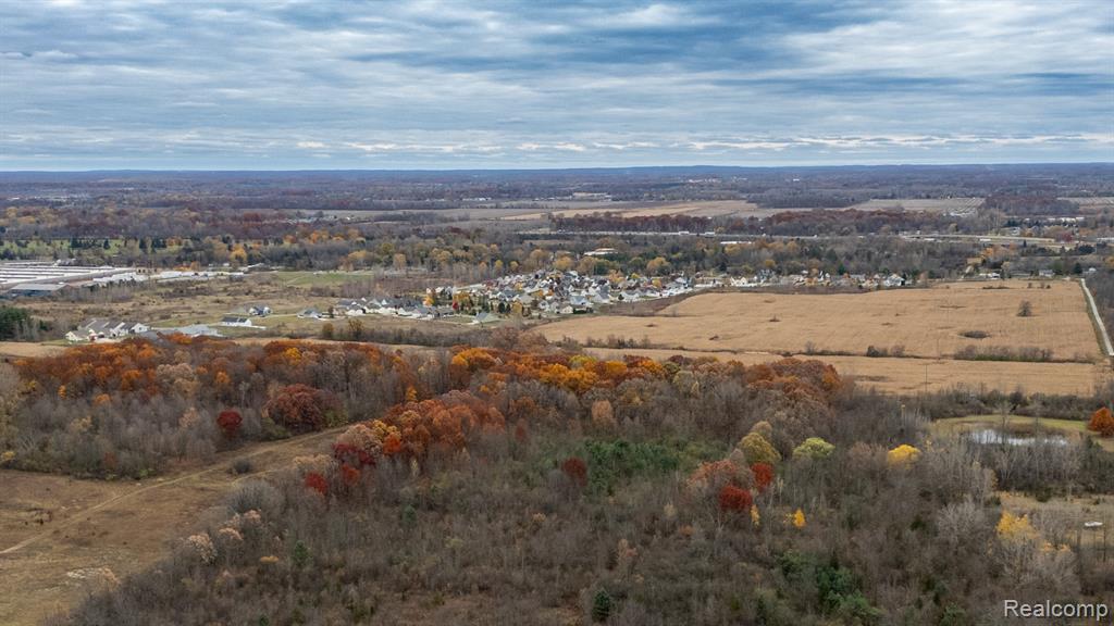 6434 Bristol Road Swartz Creek, MI 48473 - Photo 2 of 29