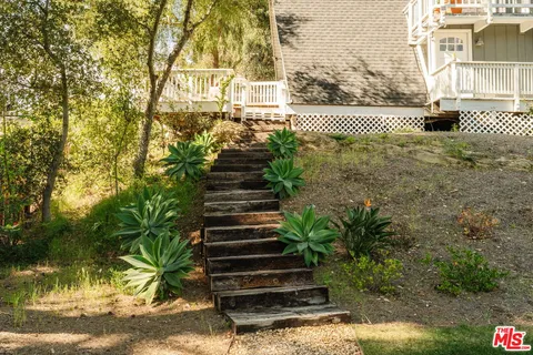 $1,550,000 | 21316 Hillside Drive, Topanga, CA 90290
