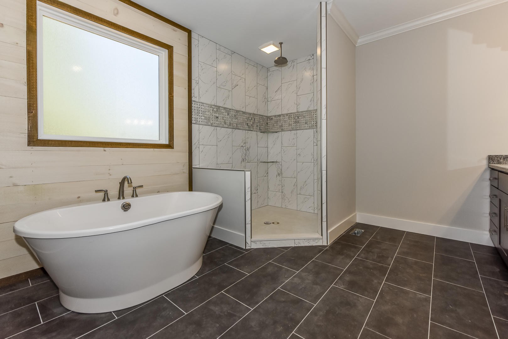3059 New Blockhouse Road Maryville, TN 37803 - Photo 28 of 33 a bathroom with a sink and mirror