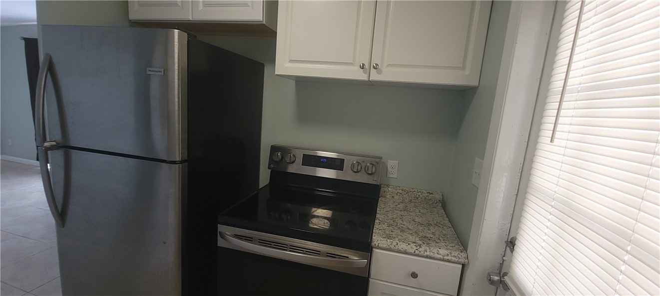 412 7th Road Southwest Vero Beach, FL 32962 - Photo 17 of 19