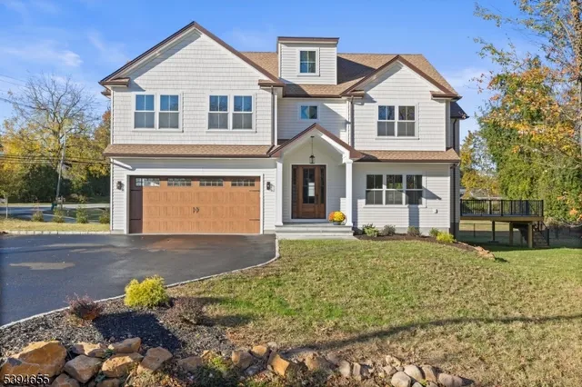 a view of a walk in closet