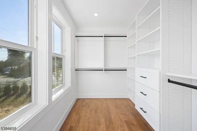 $1,349,000 | 1 Willow Place, East Hanover, NJ 07936