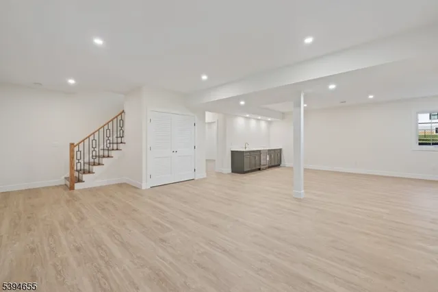 $1,349,000 | 1 Willow Place, East Hanover, NJ 07936