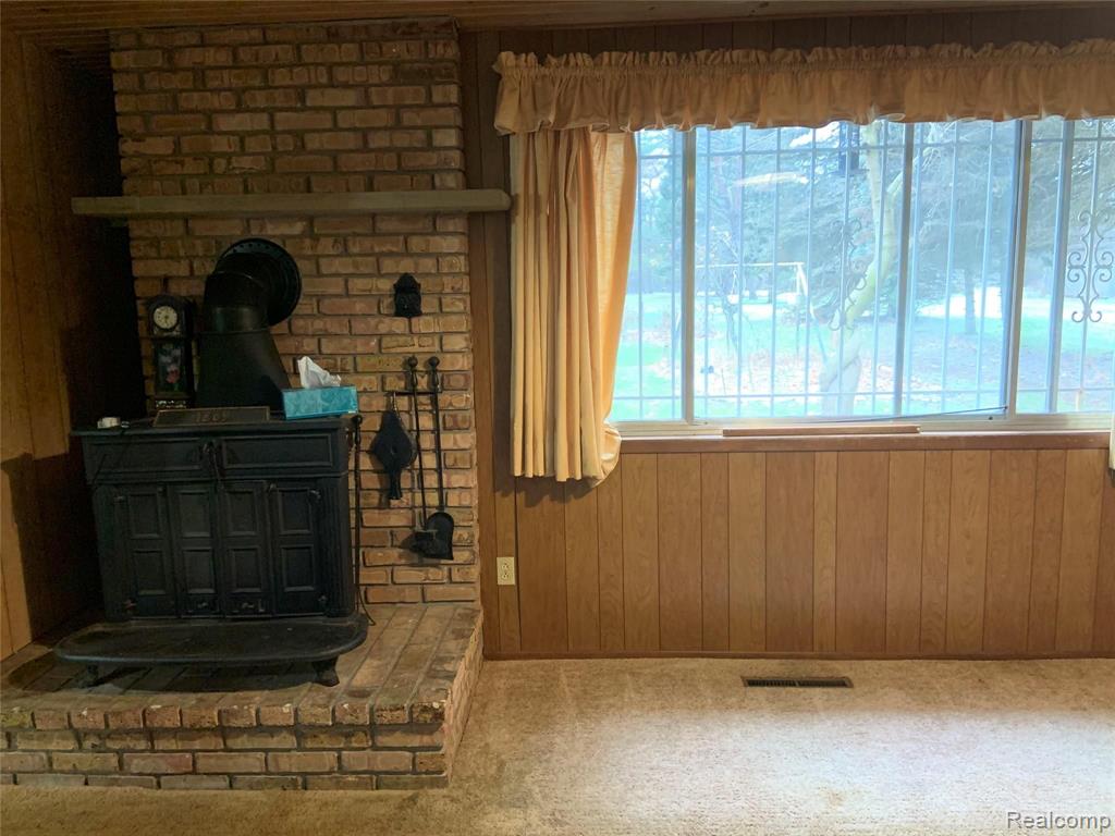 2408 Utley Road Flint, MI 48532 - Photo 13 of 33
