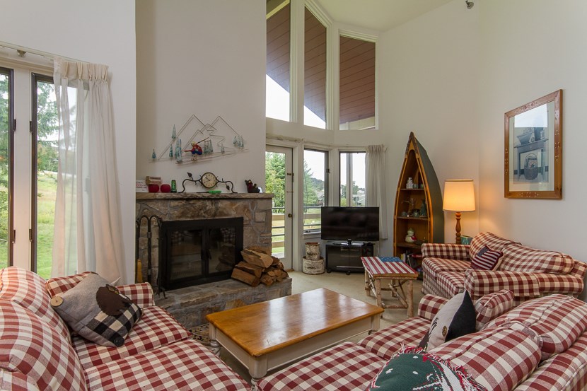 790 Stratton Mountain Road, Unit 3630 Bondville, VT 05340 - Photo 5 of 34