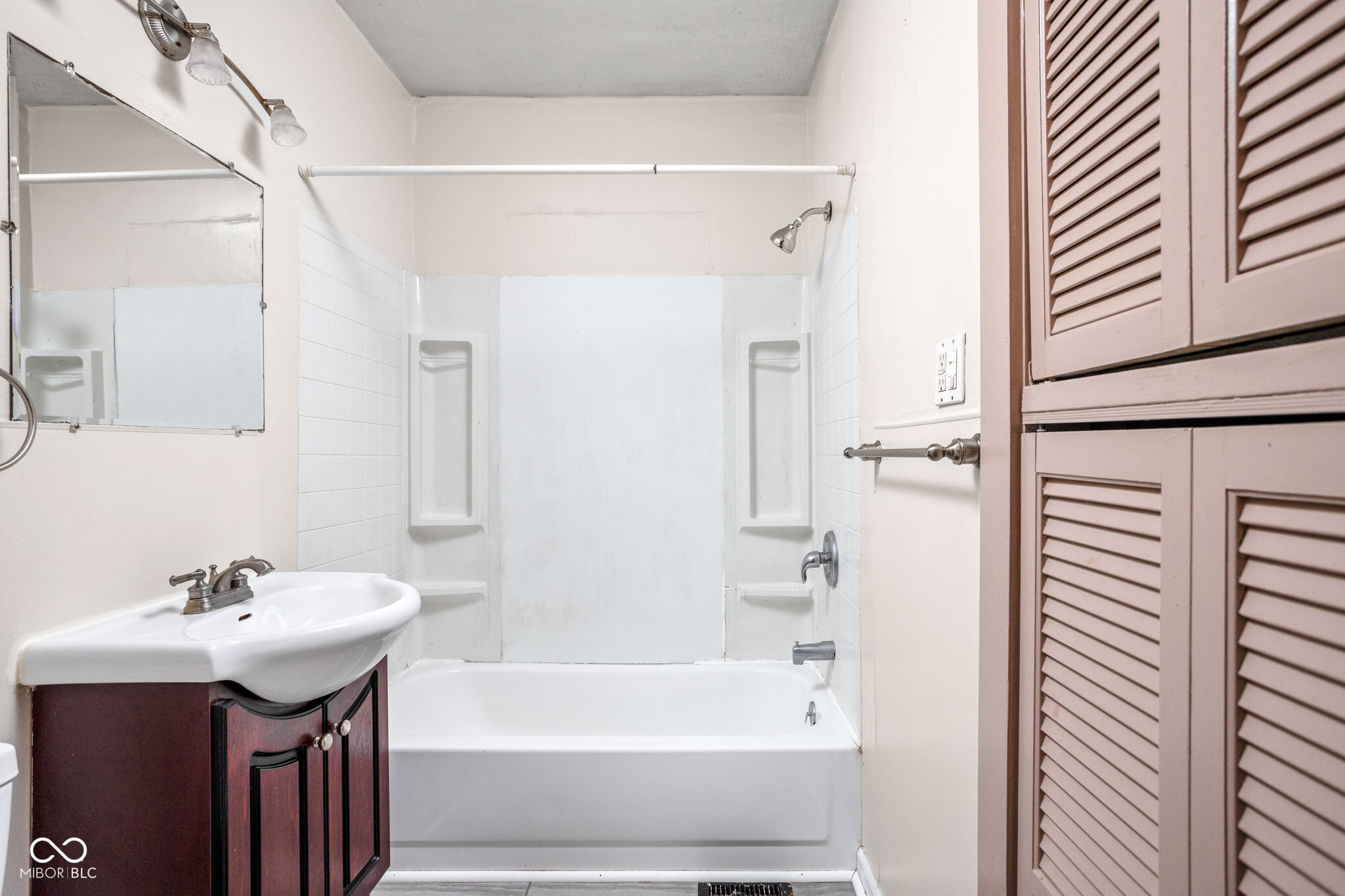 2730 Barth Avenue Indianapolis, IN 46203 - Photo 18 of 27 Gallery Image 18
