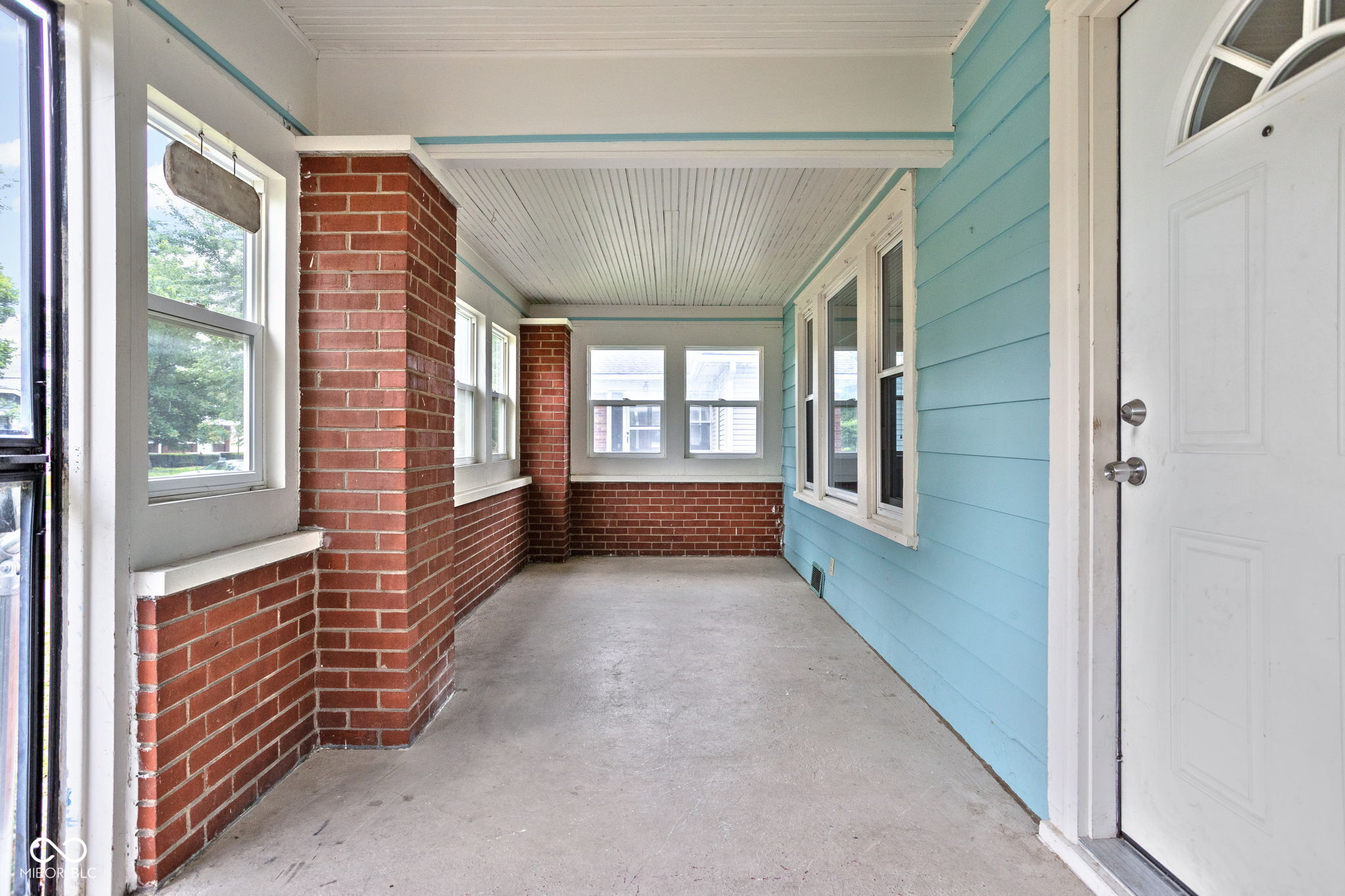 2730 Barth Avenue Indianapolis, IN 46203 - Photo 4 of 27 Gallery Image 4