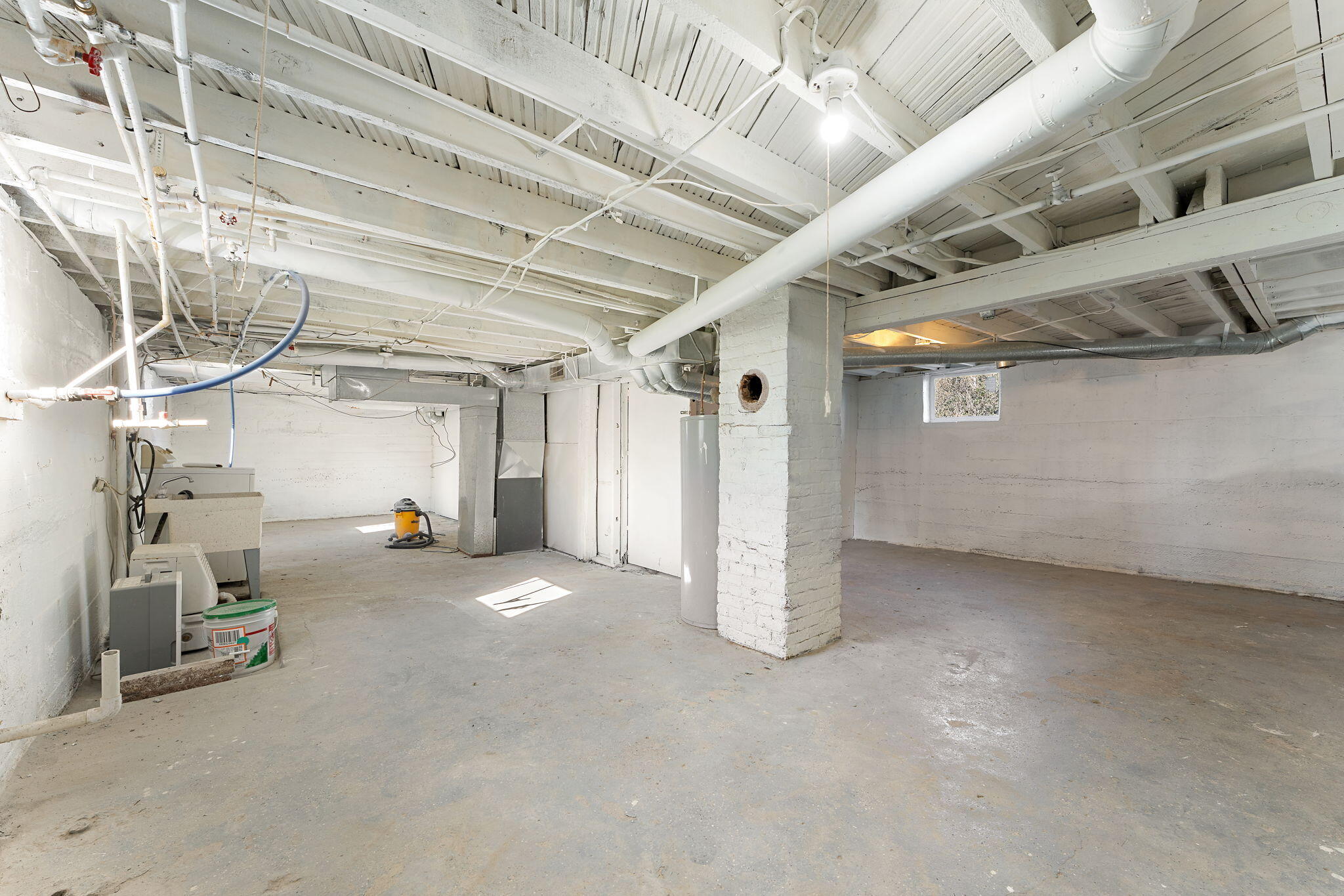 813 Carnation Street Southeast De Motte, IN 46310 - Photo 19 of 26 a view of a garage