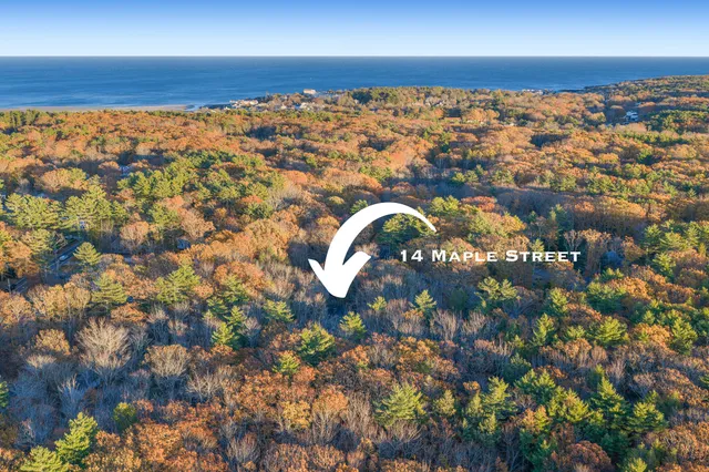 $749,000 | 14 Maple Street, Ogunquit, ME 03907