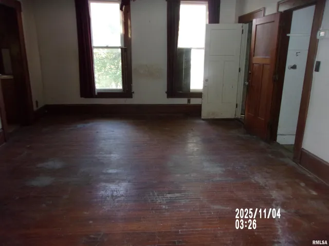 $29,900 | 317 West Adams Street, Pittsfield, IL 62363