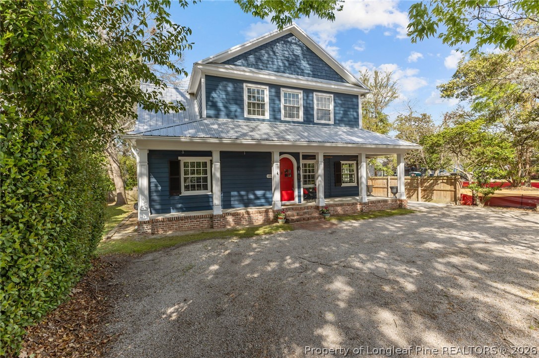 1326 Fort Bragg Road Fayetteville, NC 28305 - Photo 3 of 50 Horse shoe Driveway
