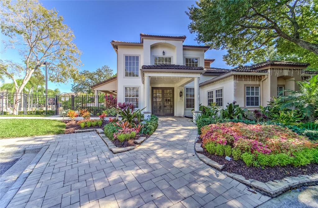 845 Normandy Trace Road Tampa, FL 33602 - Photo 5 of 53