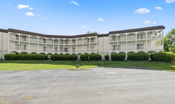 $275,000 | 5709 Lyons View Pike, Unit 1226, Knoxville, TN 37919