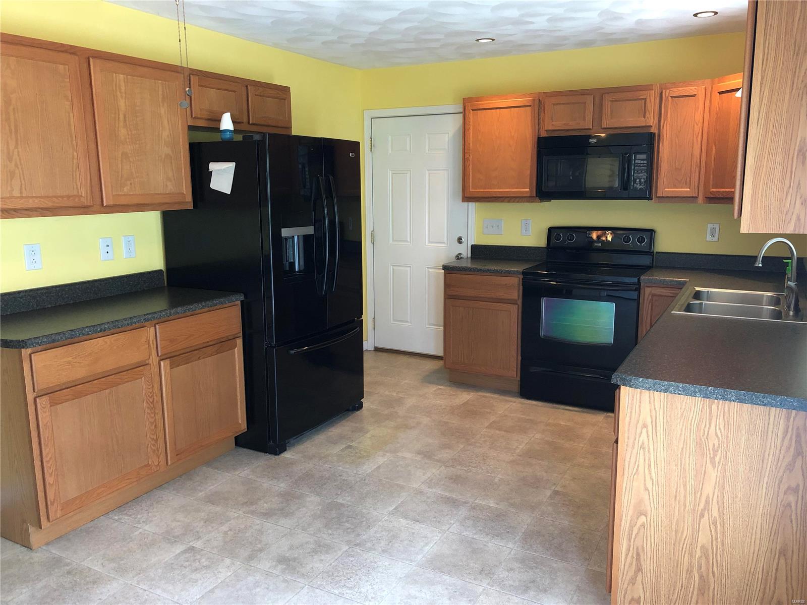 631 Palestine Road Chester, IL 62233 - Photo 3 of 12
