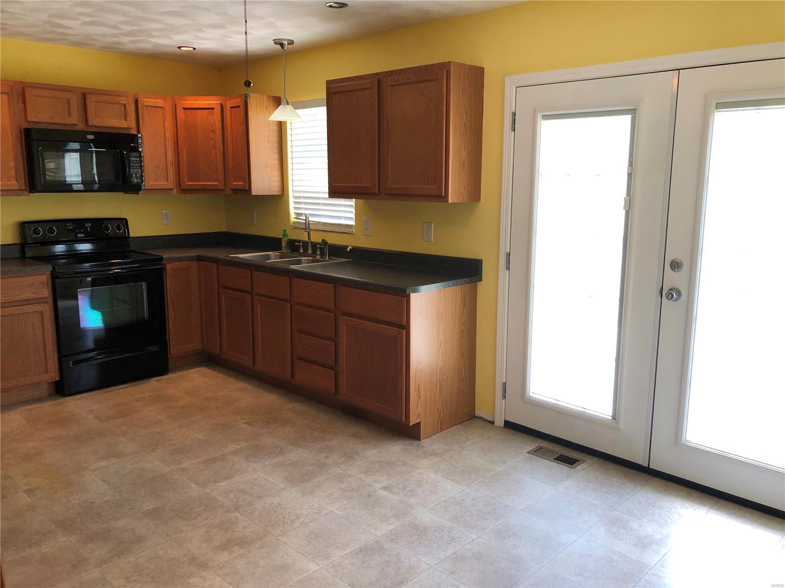 631 Palestine Road Chester, IL 62233 - Photo 4 of 12