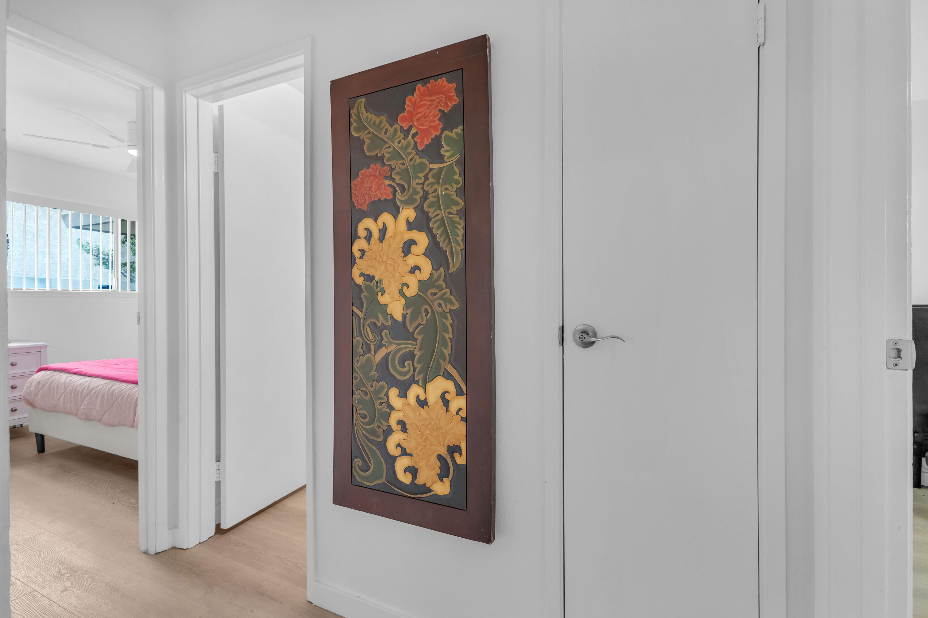 72682 Thrush Road, Unit 1 Palm Desert, CA 92260 - Photo 28 of 40 a view of an entryway with wooden floor