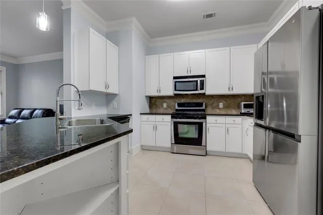 $320,000 | 3621 Vinings Slope Southeast, Unit 3311, Atlanta, GA 30339