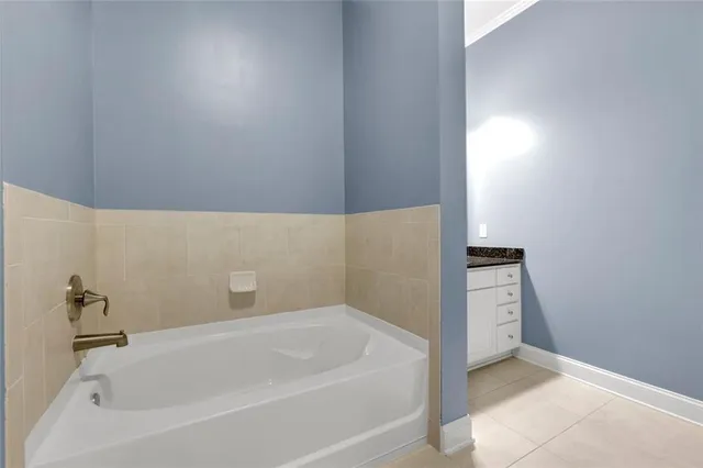 $320,000 | 3621 Vinings Slope Southeast, Unit 3311, Atlanta, GA 30339