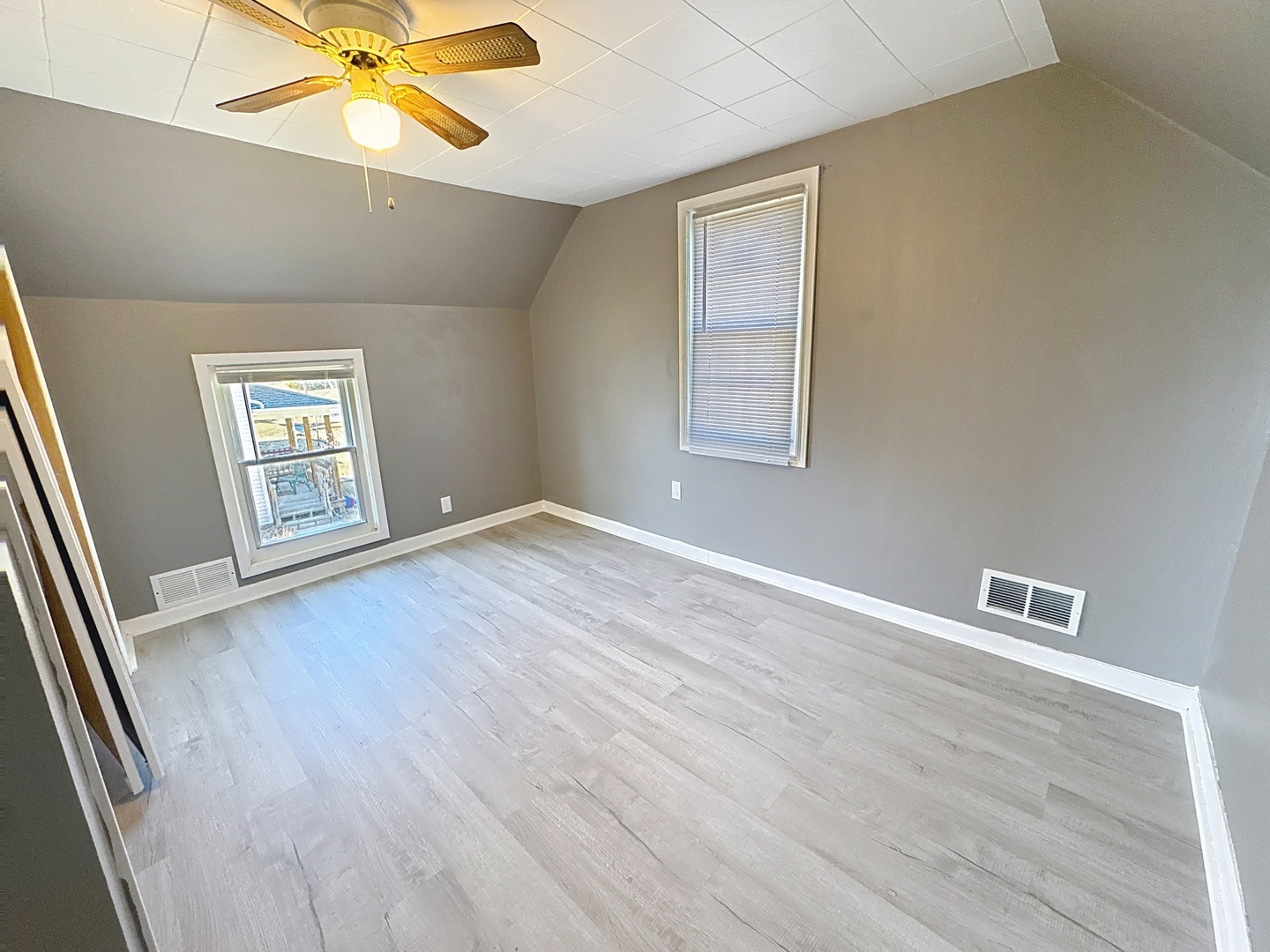 848 20th Avenue Moline, IL 61265 - Photo 15 of 20 wooden floor in an empty room with a window
