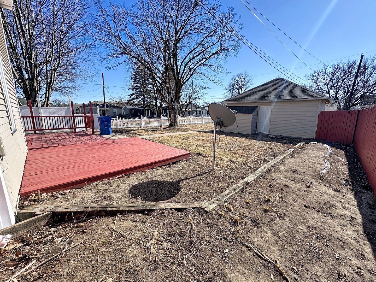 848 20th Avenue Moline, IL 61265 - Photo 19 of 20 a view of a yard with snow on the road