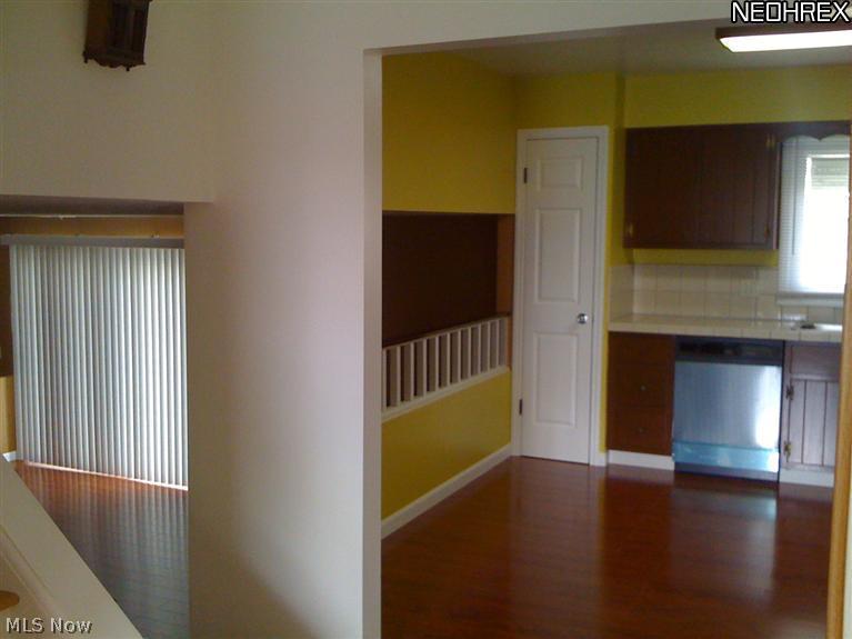 14035 Turney Road Maple Heights, OH 44137 - Photo 12 of 24
