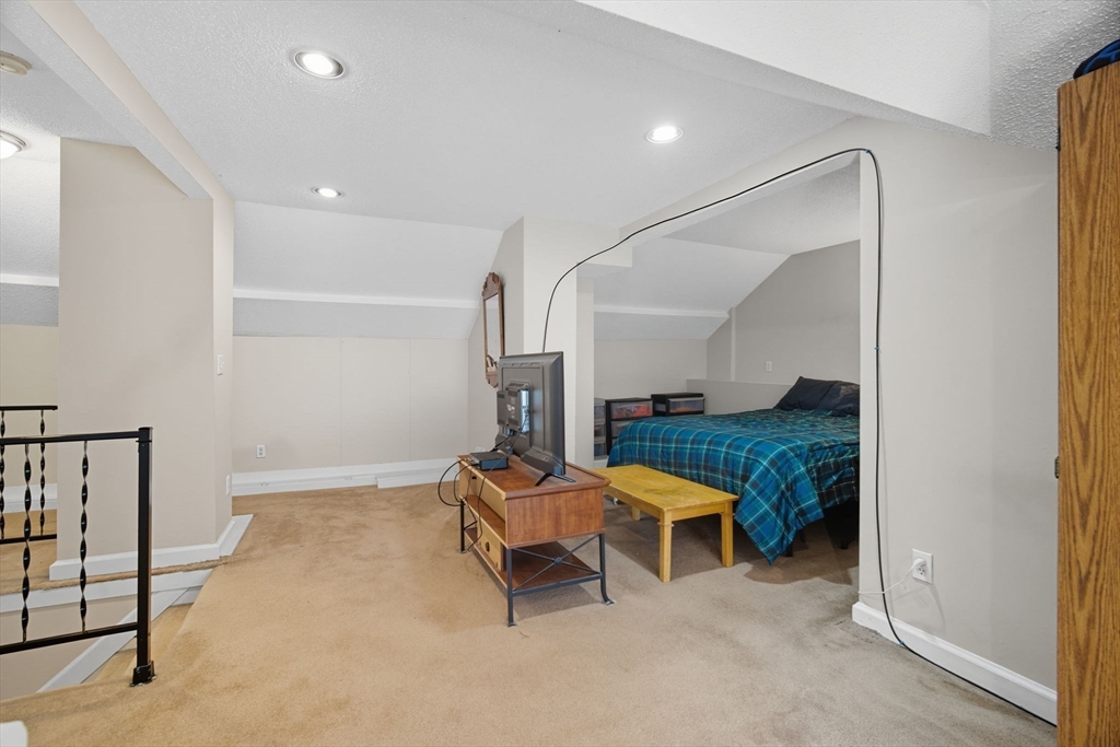 278 Elm Street West Springfield, MA 01089 - Photo 16 of 26 Gallery Image 16