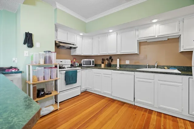 $399,900 | 278 Elm Street, West Springfield, MA 01089