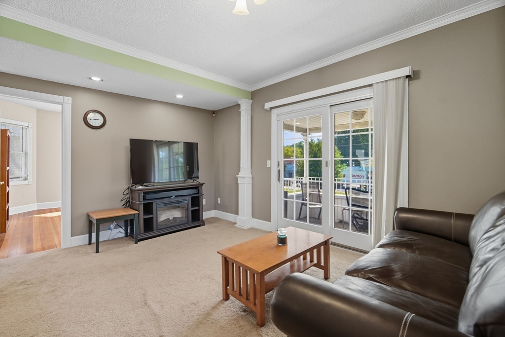 278 Elm Street West Springfield, MA 01089 - Photo 10 of 26 Gallery Image 10