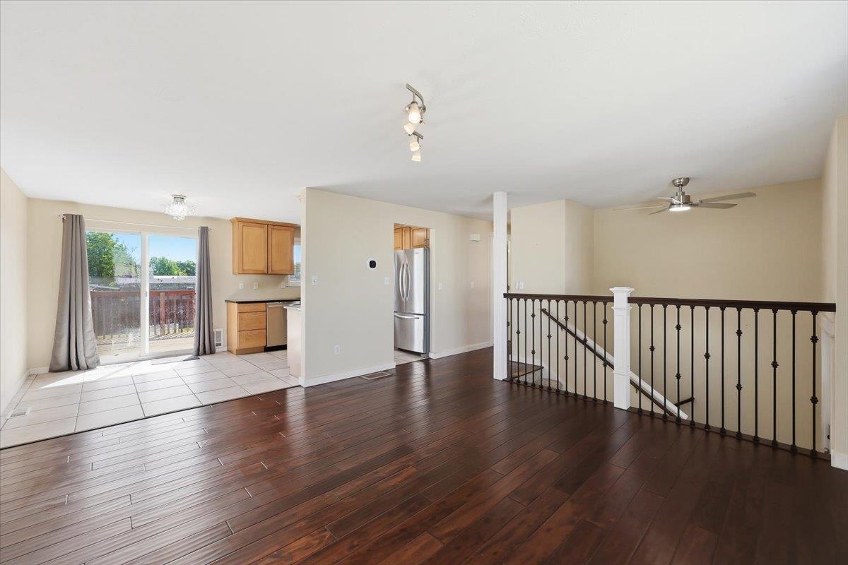 516 Ella Road Spokane Valley, WA 99212 - Photo 3 of 22 Gallery Image 3