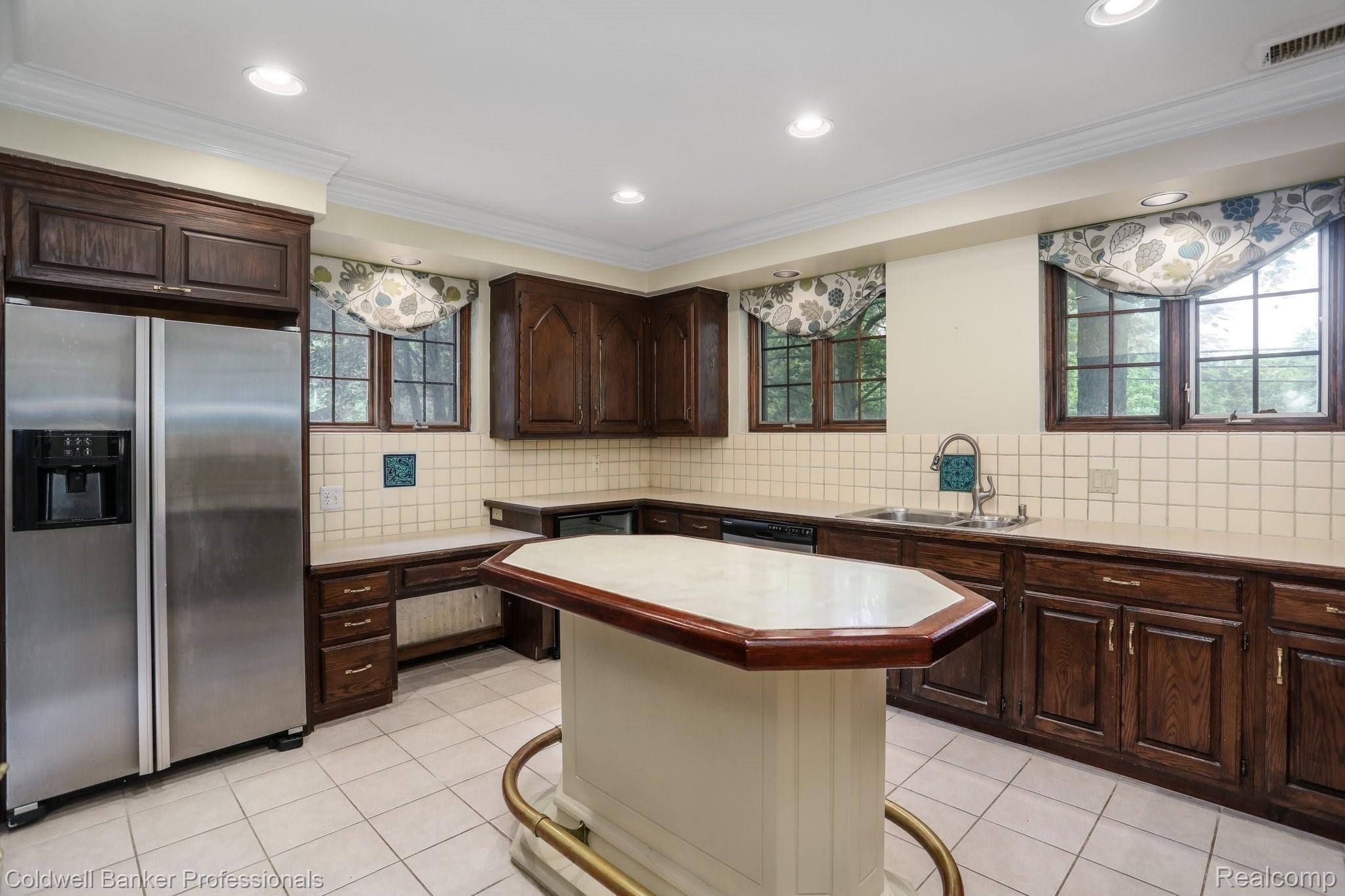 166 Ridge Road Grosse Pointe, MI 48236 - Photo 17 of 78 17-web-or-mls-166 Ridge Road Grosse Pointe Farms0016.jpg