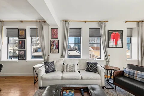 $424,900 | 700 Church Street, Unit 802, Nashville, TN 37203