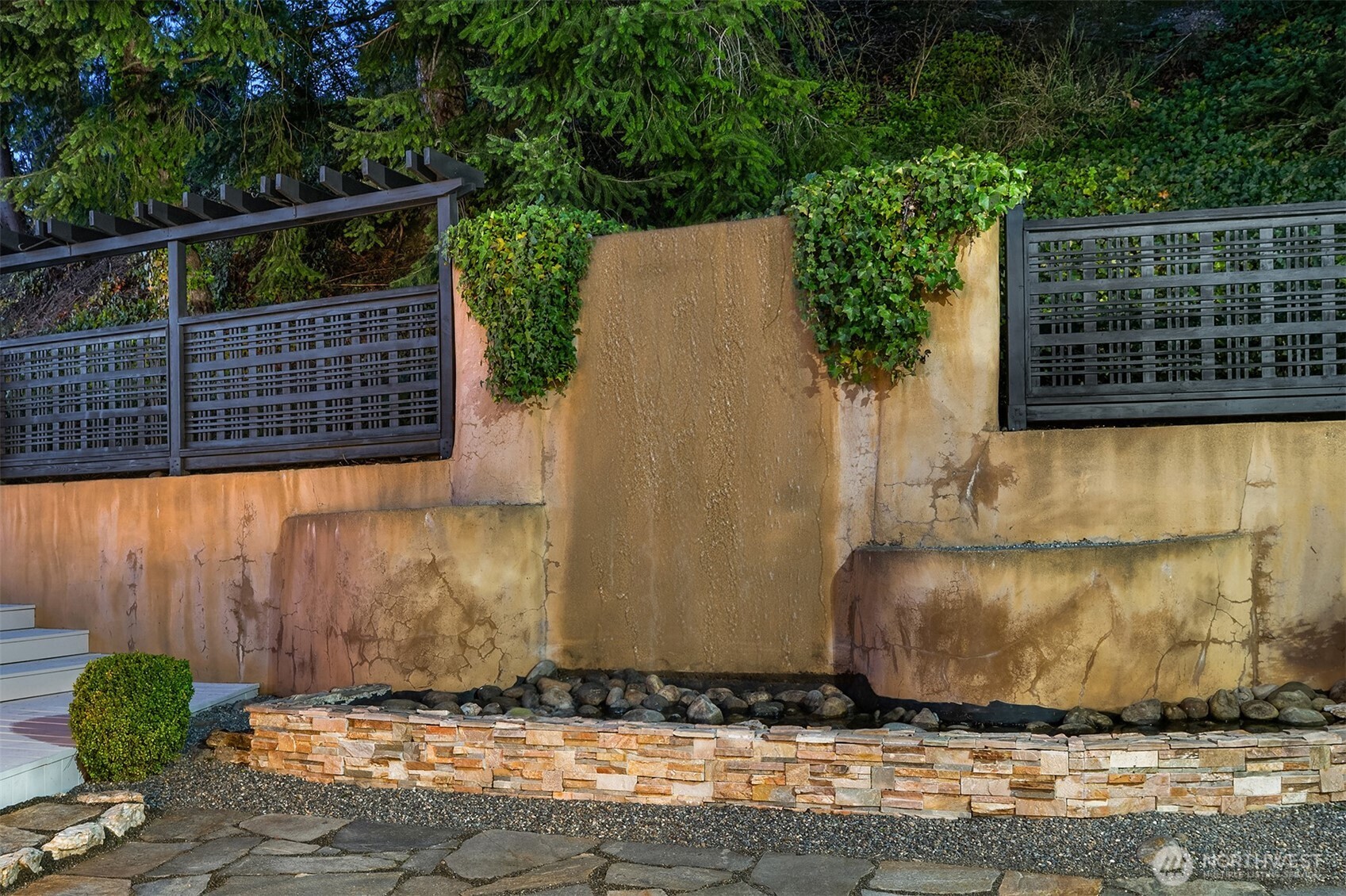 13621 18th Avenue Southwest Burien, WA 98166 - Photo 18 of 40 a view of outdoor space with wooden fence