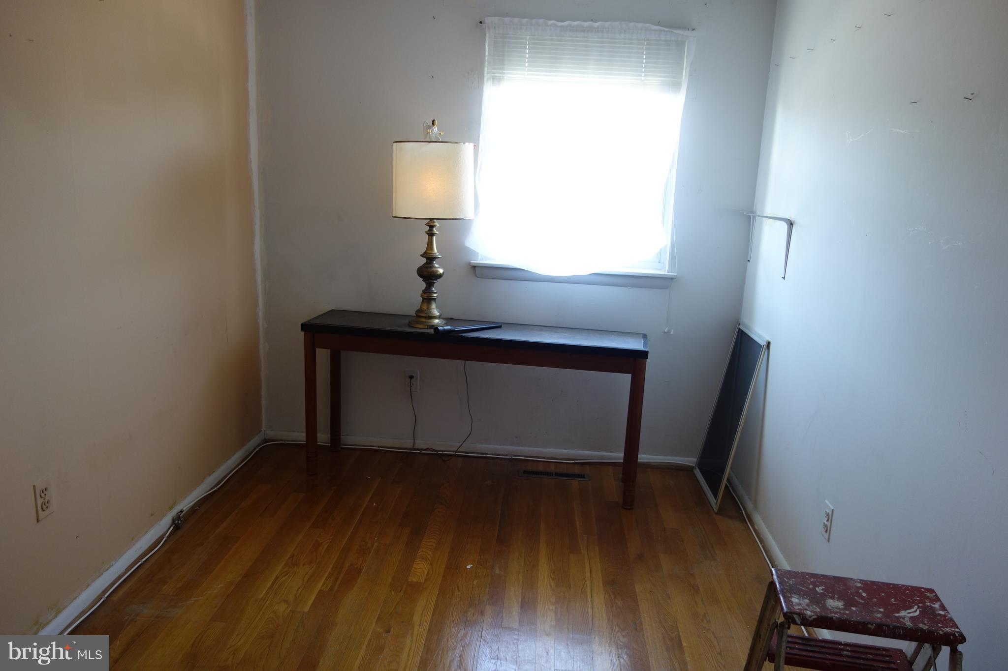 5619 Chelwynd Road Baltimore, MD 21227 - Photo 9 of 15 Third Bedroom