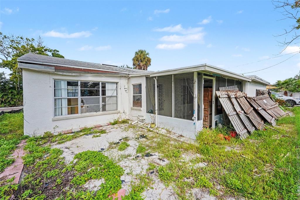 1811 2nd Street Indian Rocks Beach, FL 33785 - Photo 29 of 33 Gallery Image 29