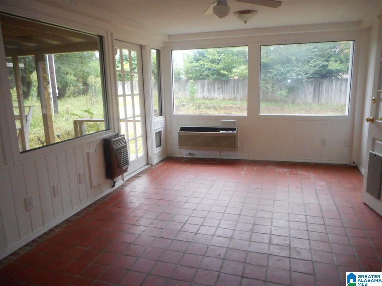 100 4th Avenue East Oneonta, AL 35121 - Photo 6 of 19