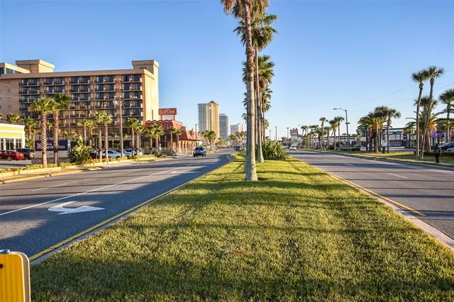 $129,000 | 2700 North Atlantic Avenue, Unit 1006, Daytona Beach, FL 32118