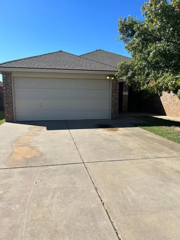 $1,175 | 615 North Elkhart Avenue, Lubbock, TX 79416
