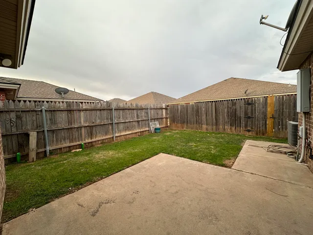 $1,175 | 615 North Elkhart Avenue, Lubbock, TX 79416