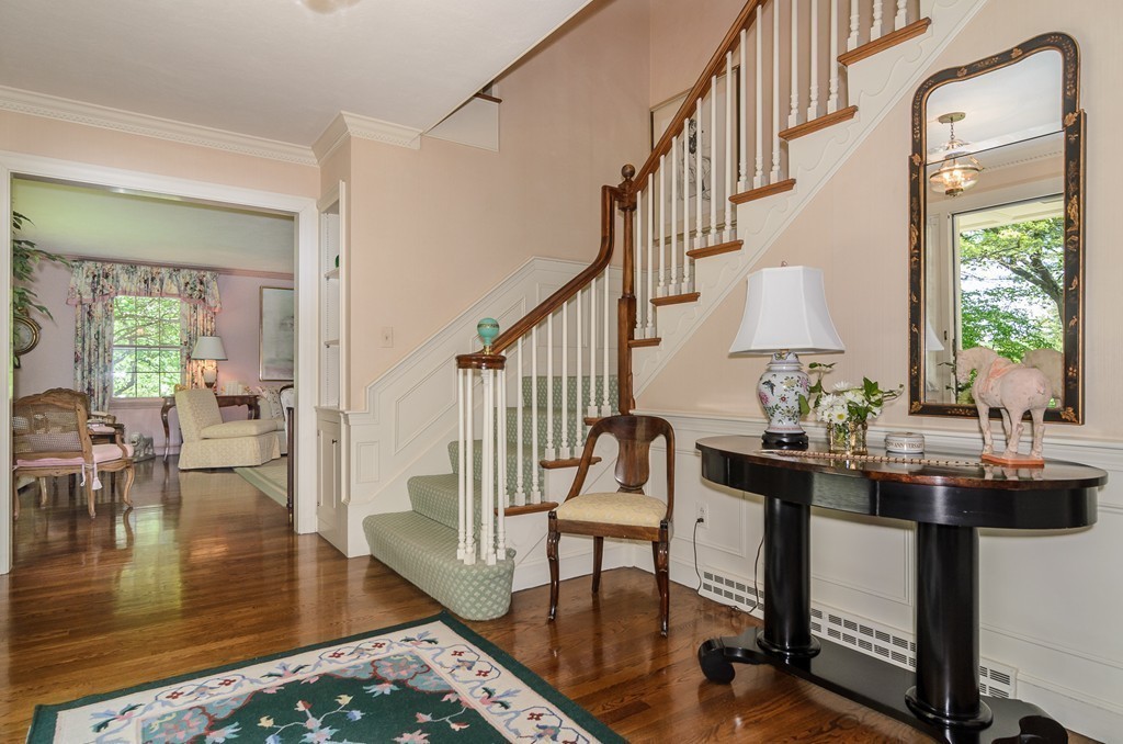 60 Westcliff Road Weston, MA 02493 - Photo 3 of 24
