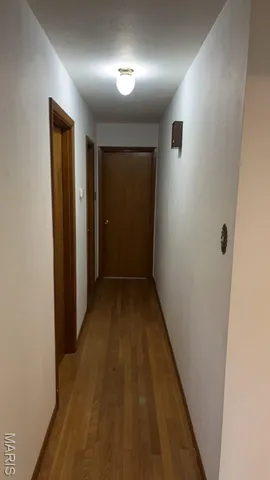 $180,000 | 804 East Dolphin Drive, Highland, IL 62249