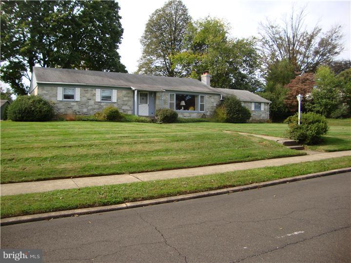 470 Lawrence Road Huntingdon Valley, PA 19006 - Photo 2 of 21 Exterior Front